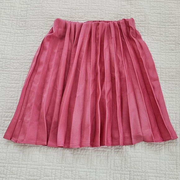 Zara Other - Zara Girls Pleat Skirt 🩷
